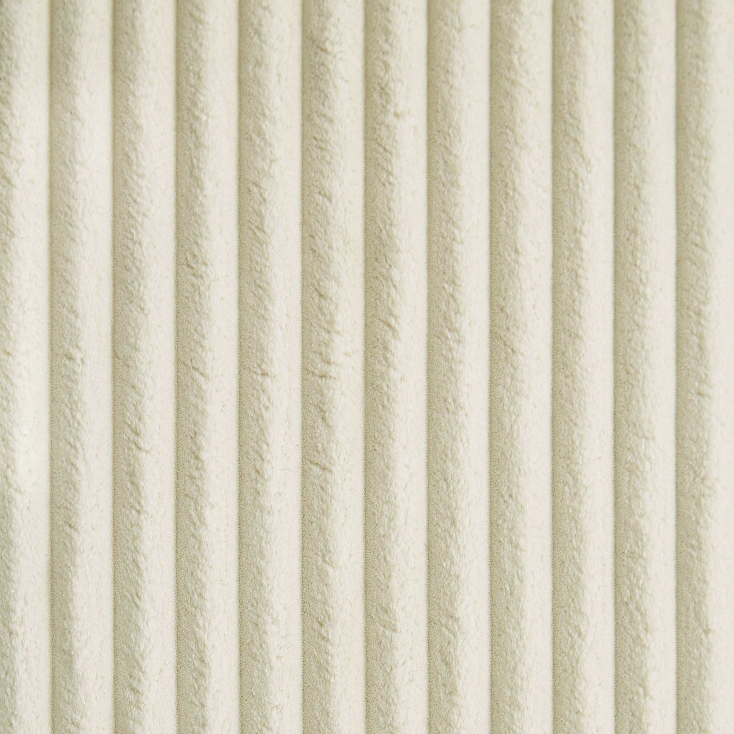 Lindyn Ivory 5pc RAF Chaise Sectional