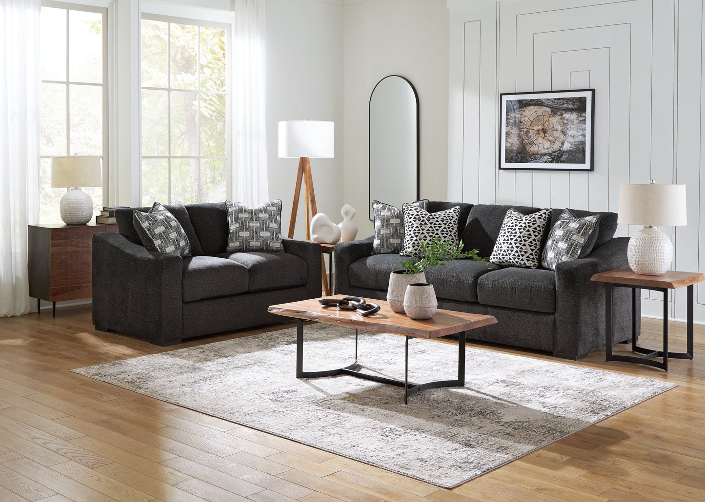 Wryenlynn Onyx Sofa and Loveseat