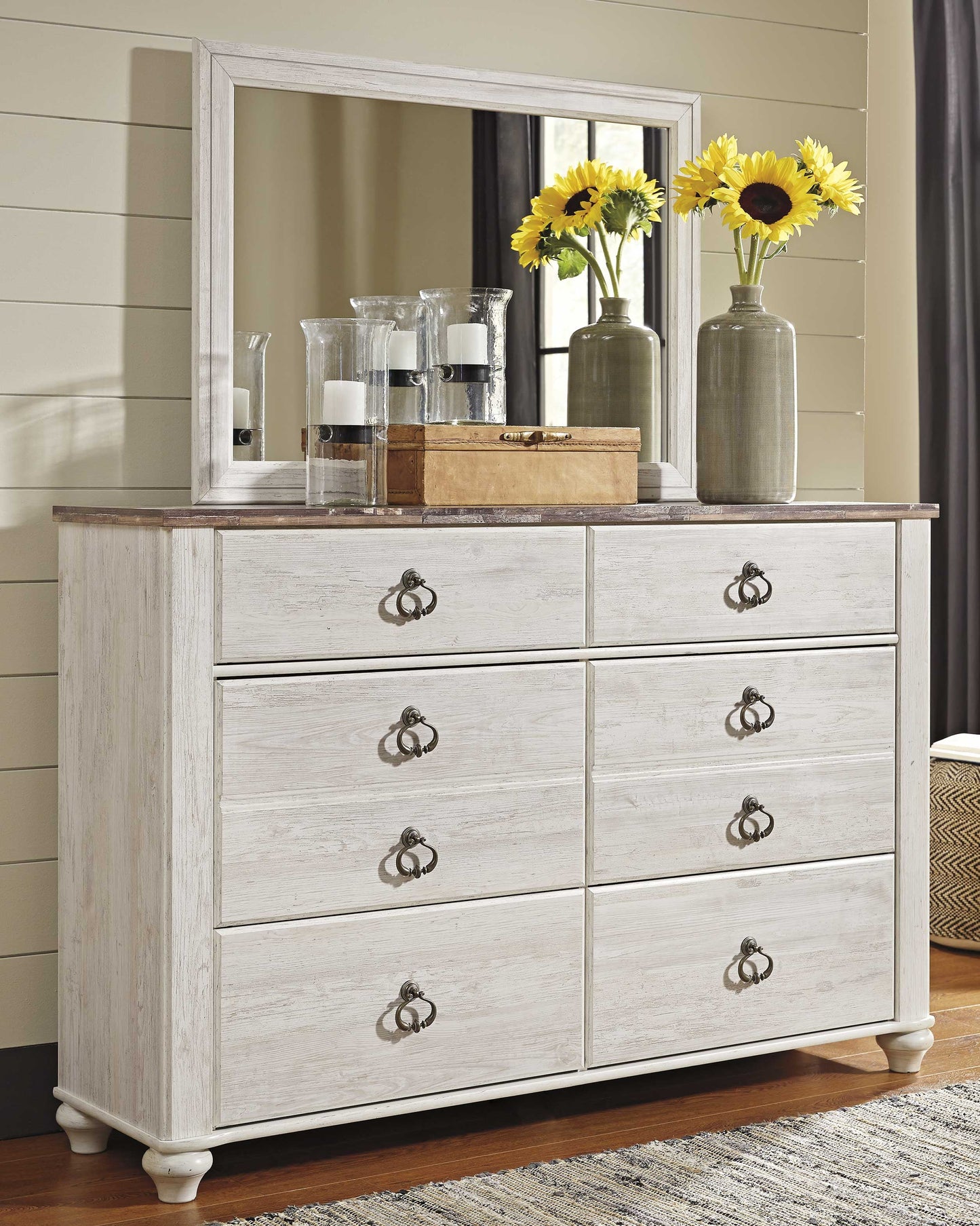 Willowton Whitewash Queen Sleigh Bedroom Set with 2 Dressers, Mirror, Chest and 2 Nightstands