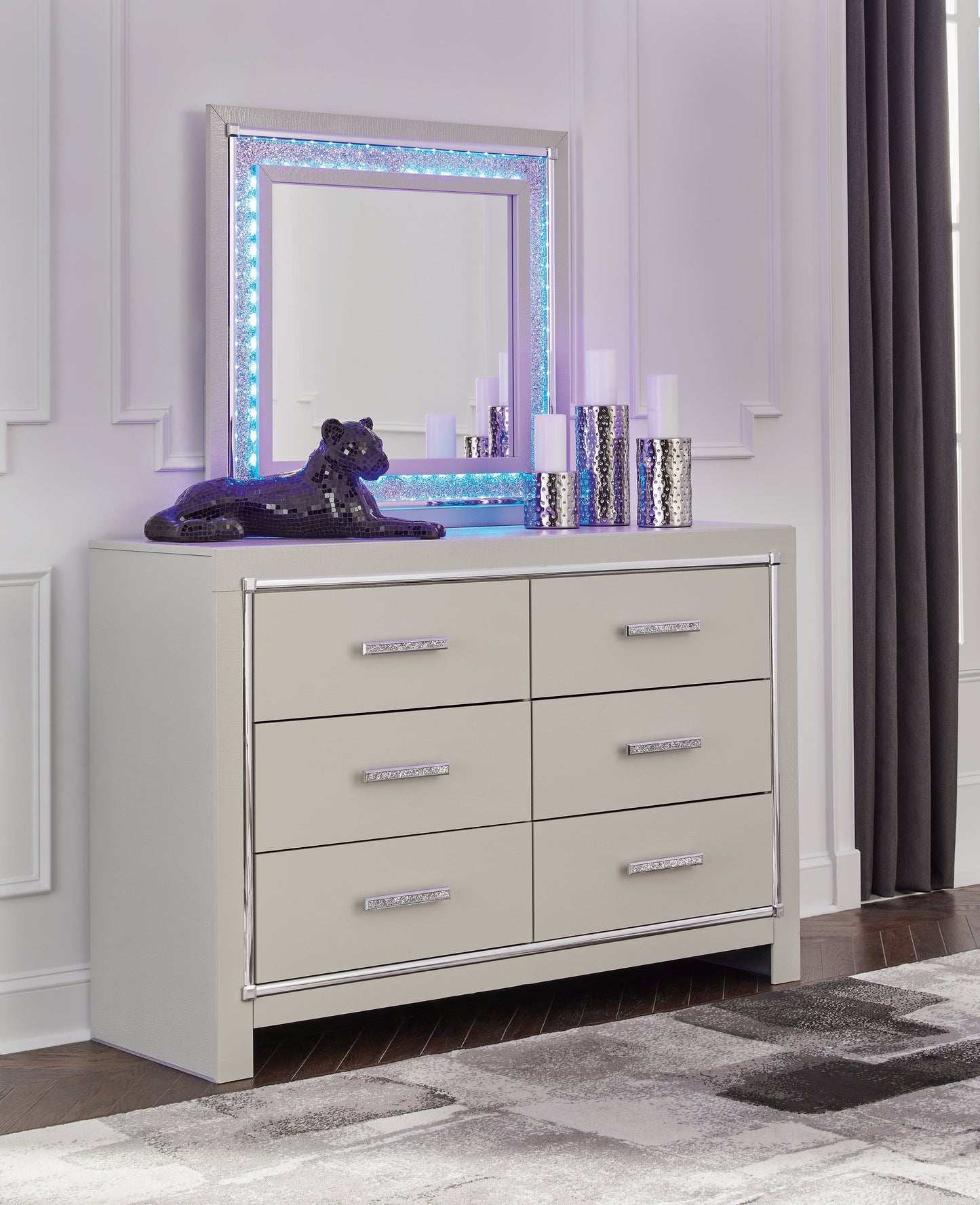 Zyniden Silver Dresser and Mirror