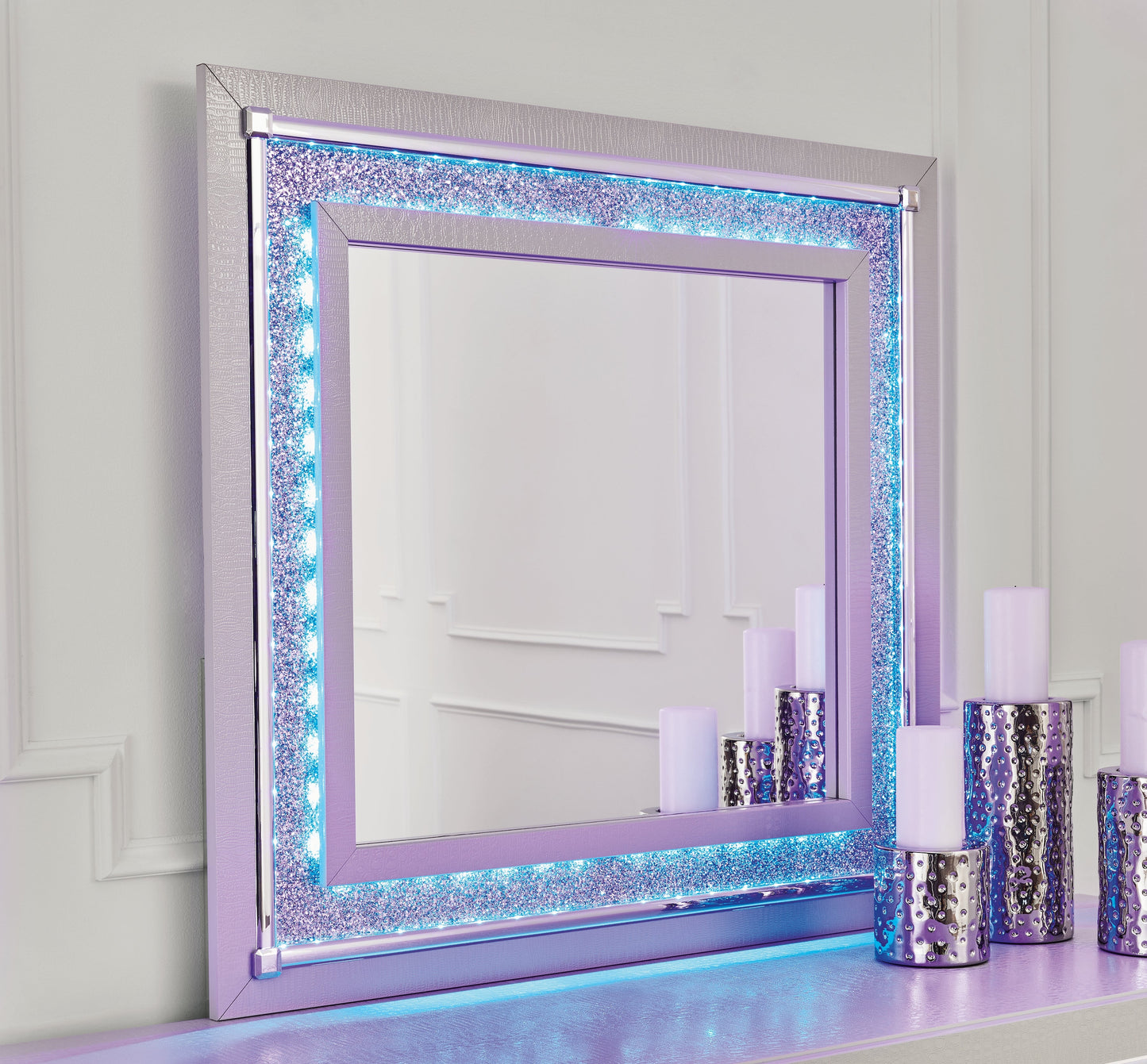 Zyniden Silver Dresser and Mirror