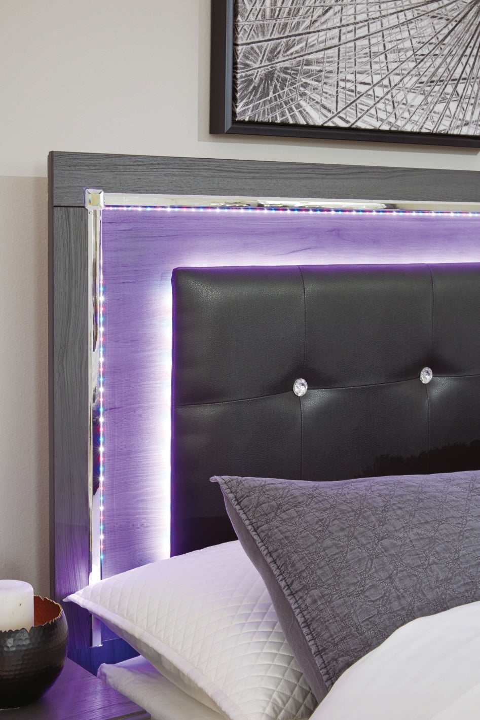 Lodanna Gray Full Panel Bed