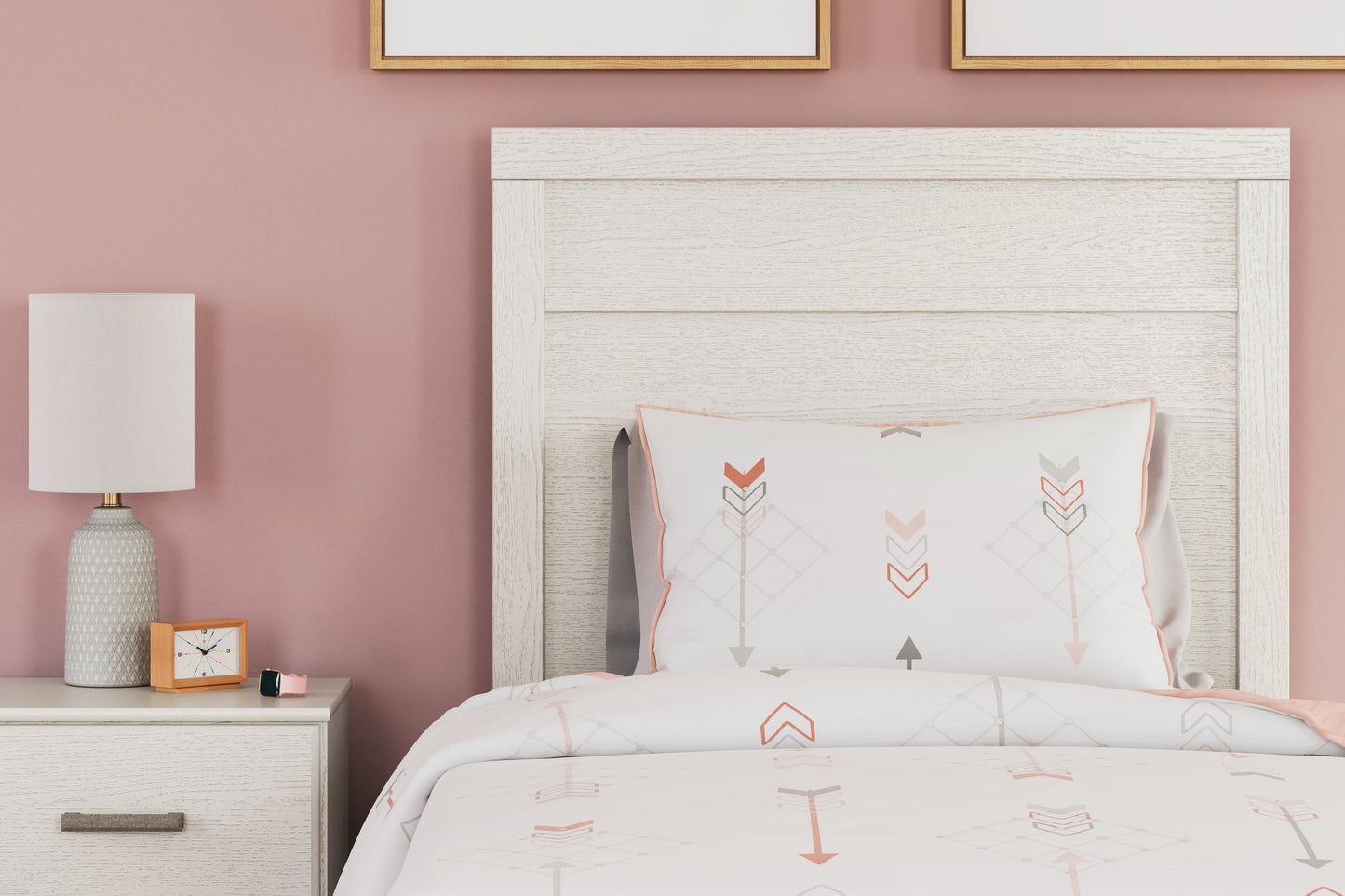 Stelsie White Twin Panel Youth Bed