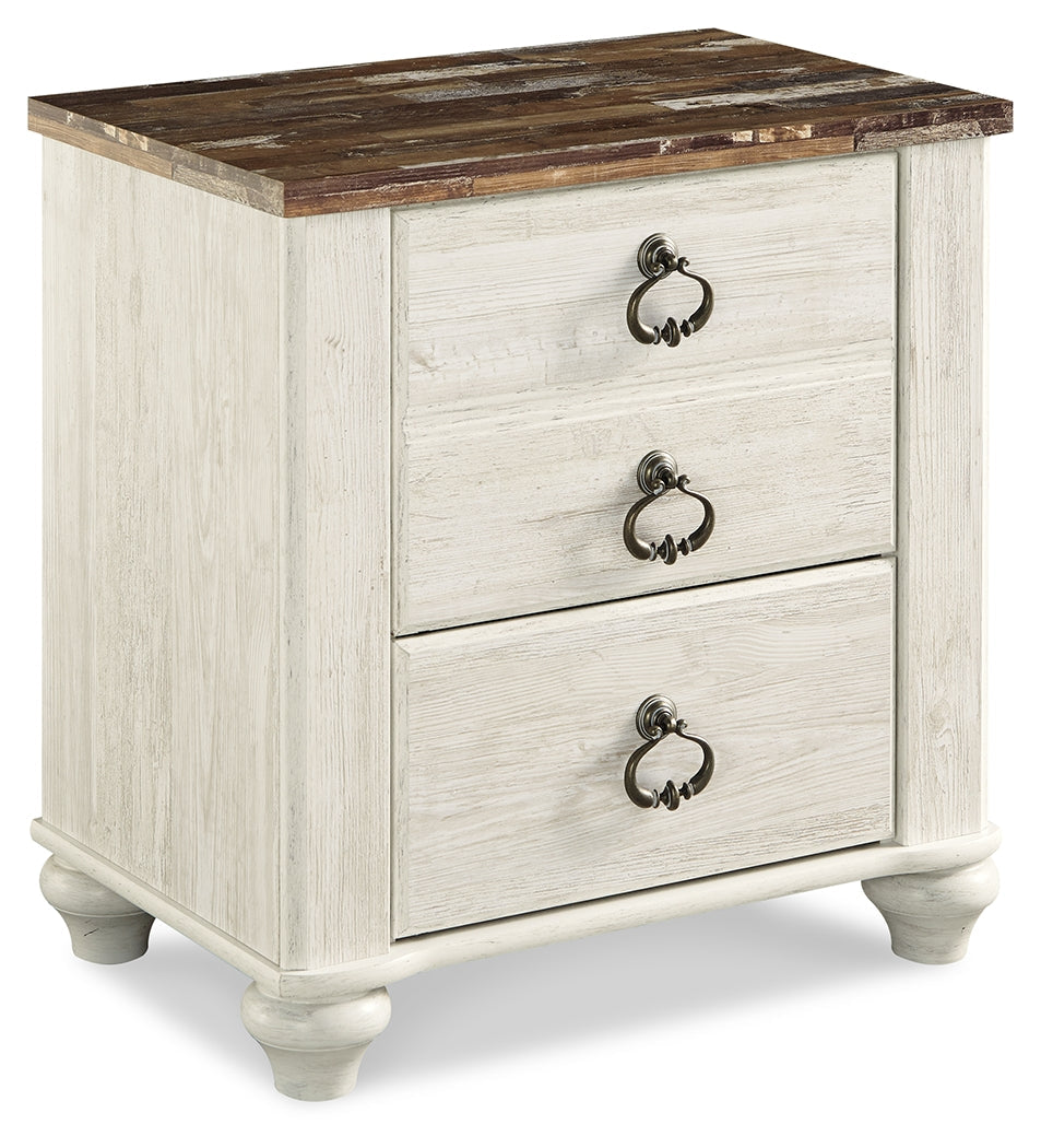 Willowton Whitewash Queen Sleigh Bedroom Set with 2 Dressers, Mirror, Chest and 2 Nightstands