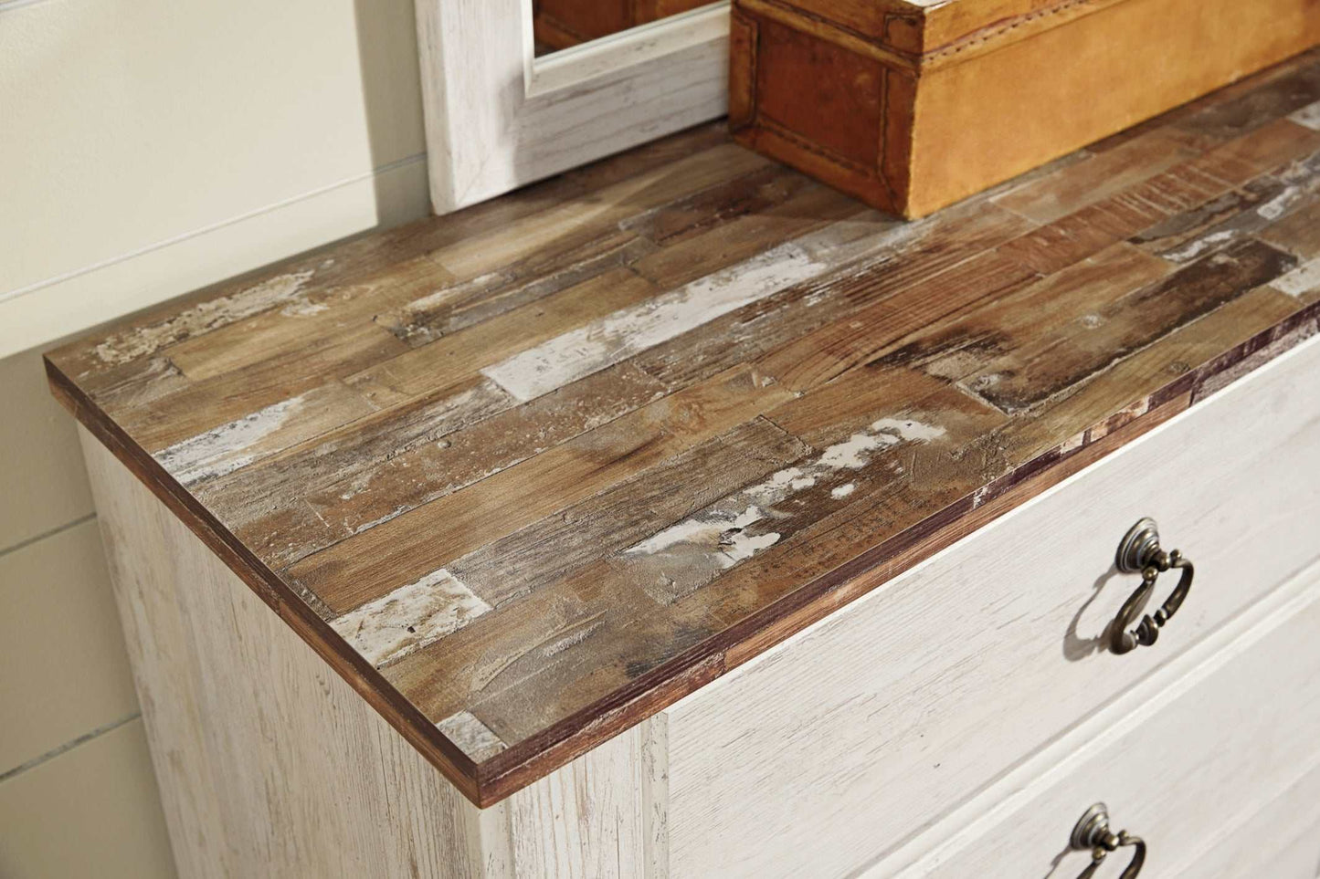 Willowton Whitewash Chest of Drawers