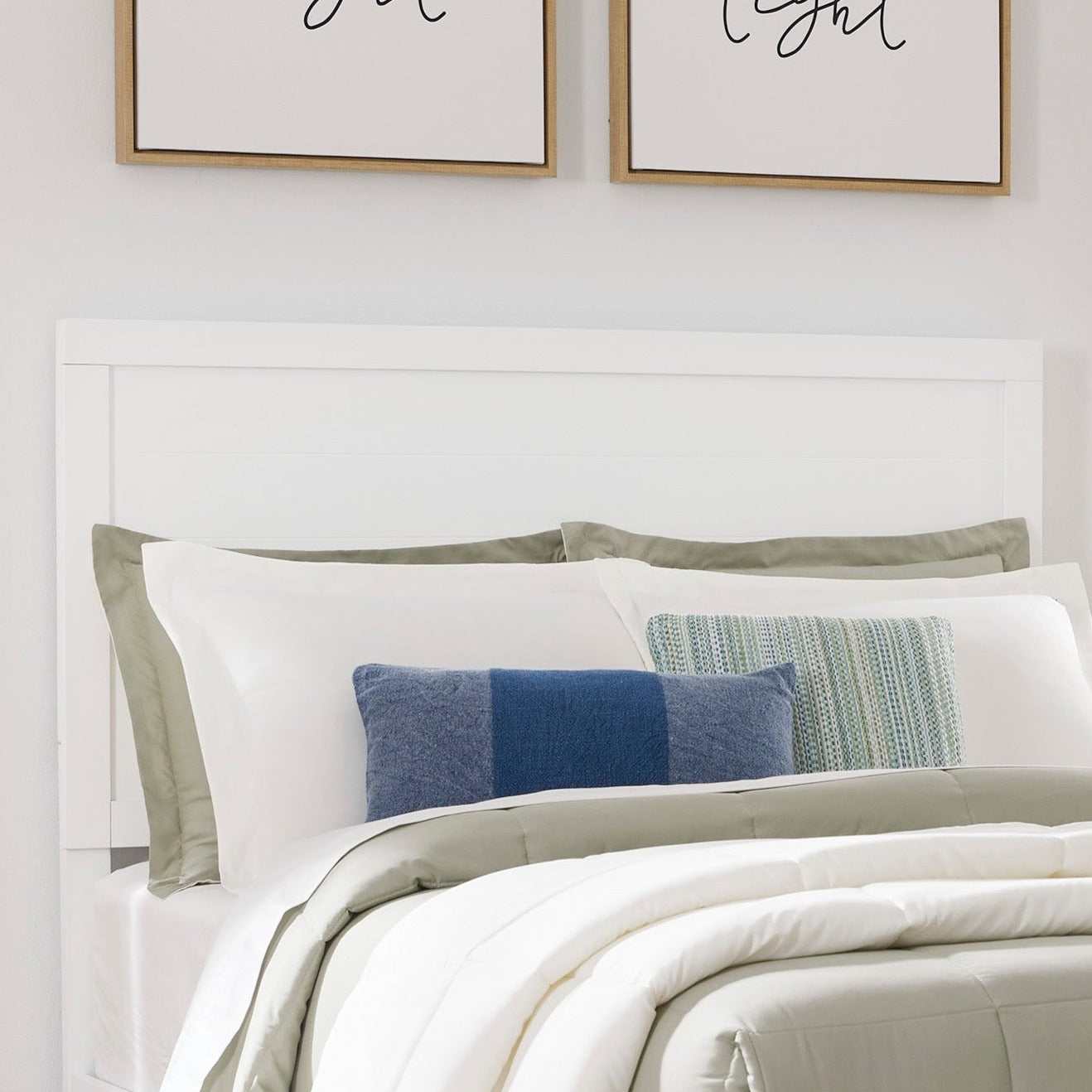 Binterglen White Full Panel Youth Bed