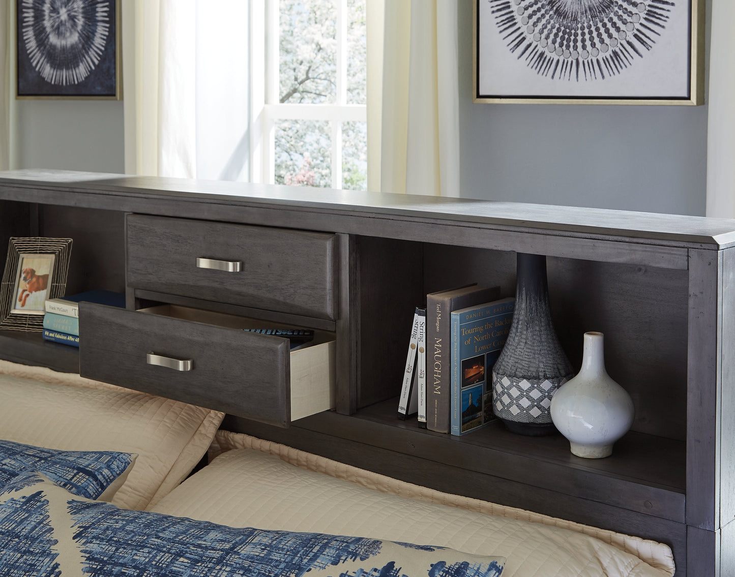 Caitbrook Gray Queen Storage Bedroom Set with Dresser and 2 Nightstands