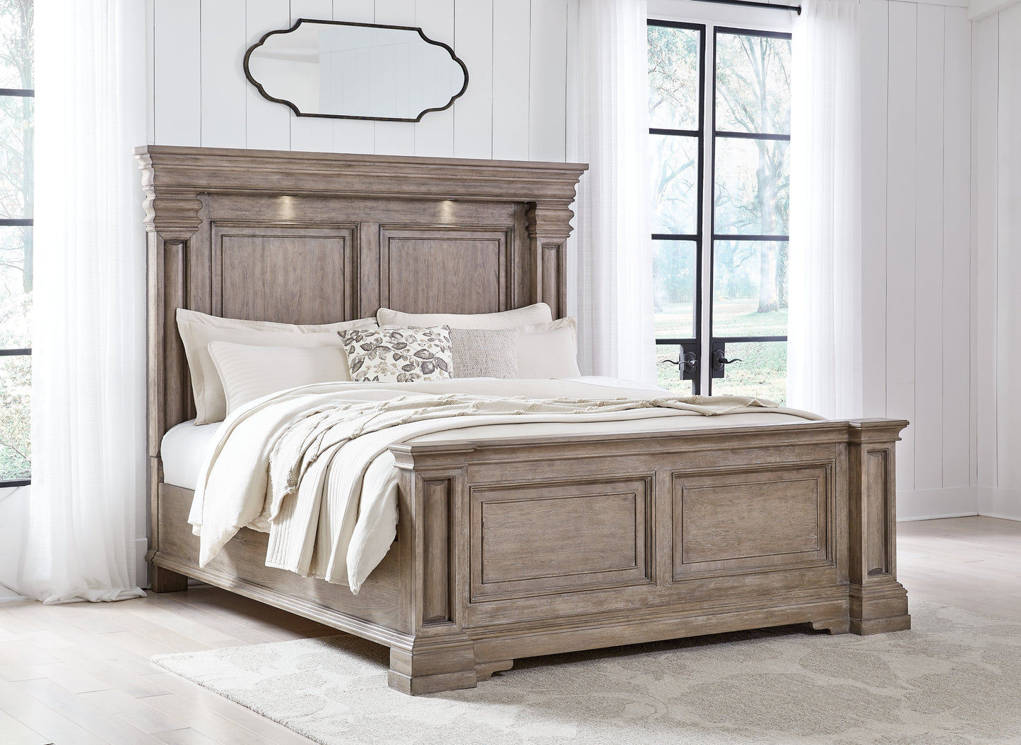 Blairhurst King Panel Bedroom Set with Dresser and Mirror