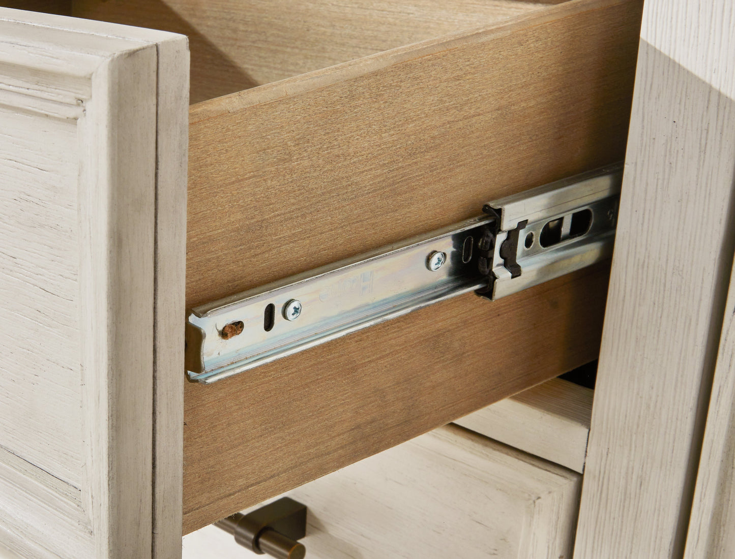Shaybrock White Dining Server
