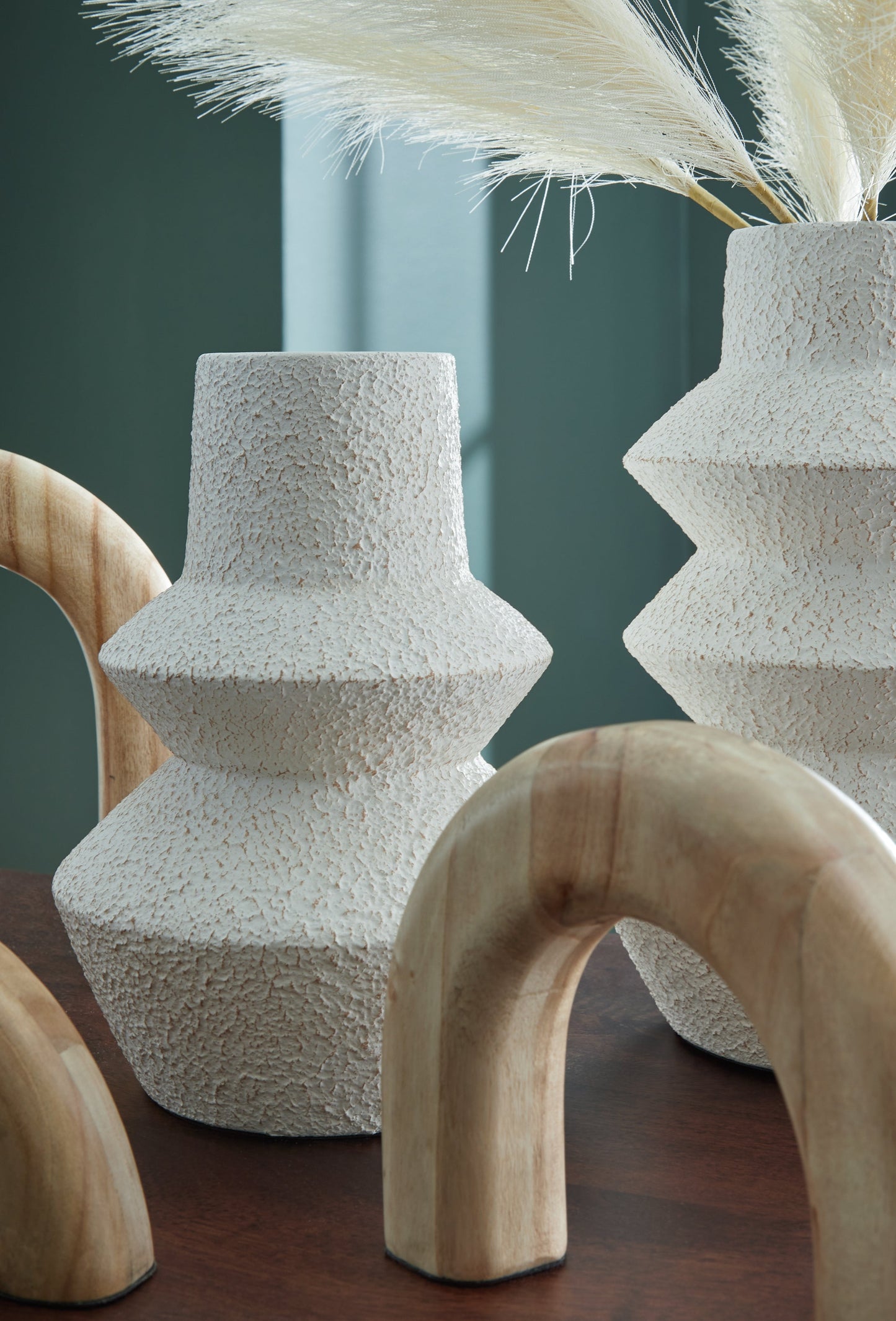 Maddwarth White/Natural Brown Accessory Set (Set of 5)- Viva Furn