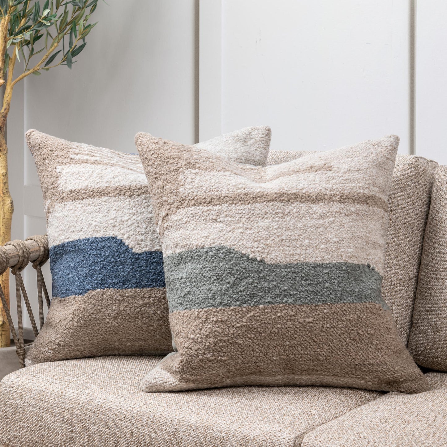 Performance Sita Blue Sea/ Natural 22x22 Throw Pillow (Set of 2) - Ornate Home