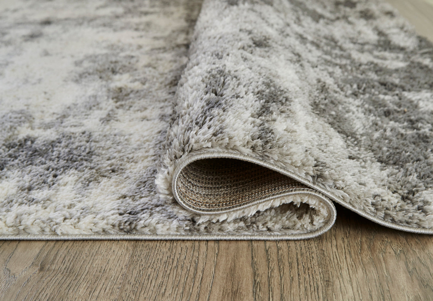 Gerdie Cream/Gray Large Rug 8' x 10' - Ornate Home