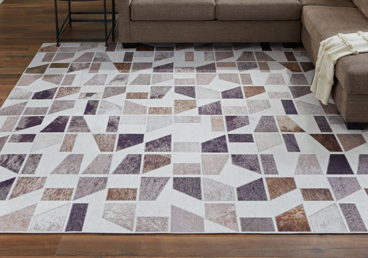 Jettner Multi 5' x 7' Rug