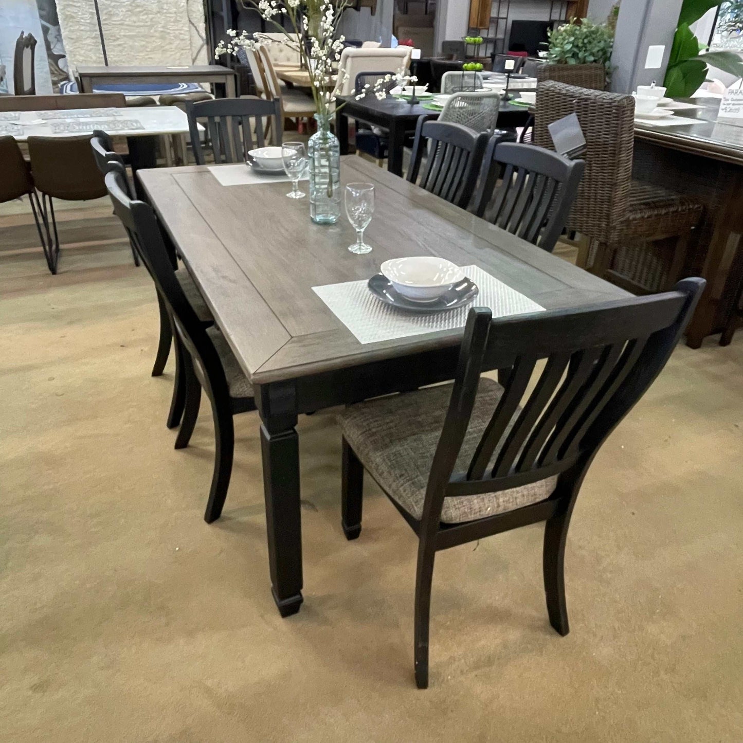 Tyler Creek Black/Grayish Brown Dining Side Chair (Set of 2)