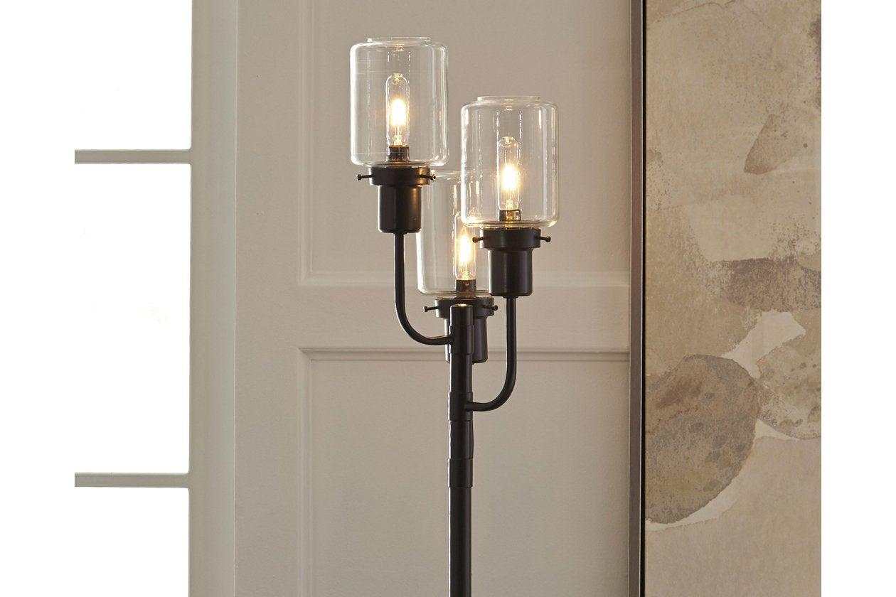 Jaak Floor Lamp