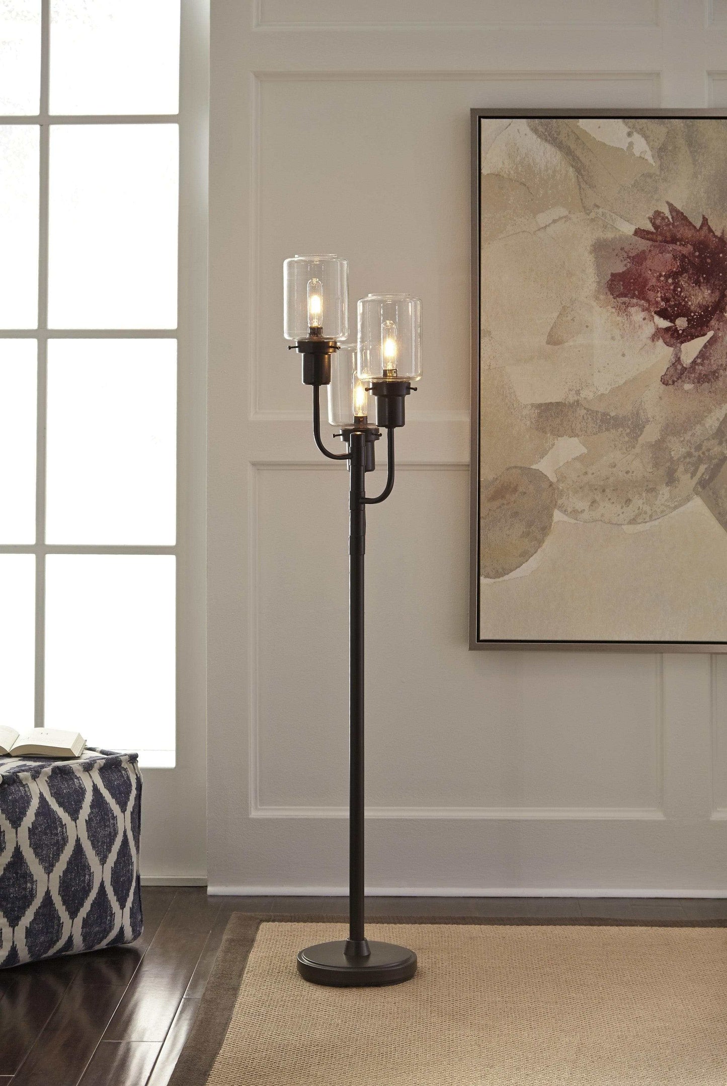 Jaak Floor Lamp