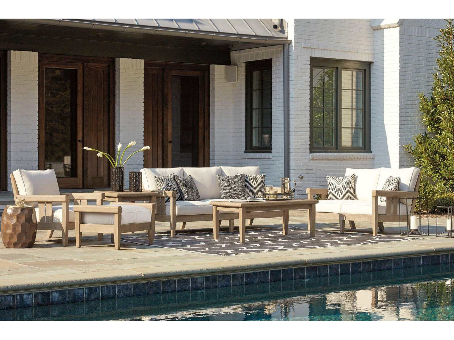 Gerianne Grayish Brown Outdoor Coffee Table