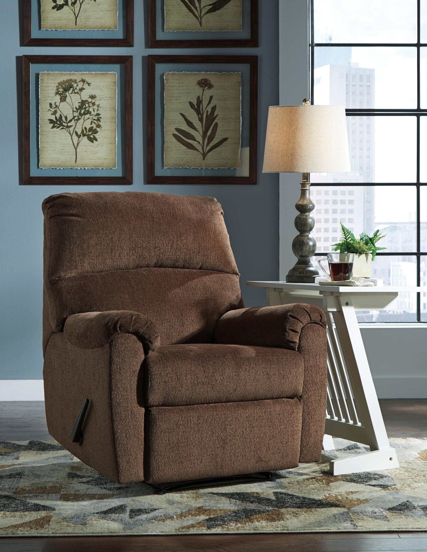 Nerviano Zero Wall Manual Recliner