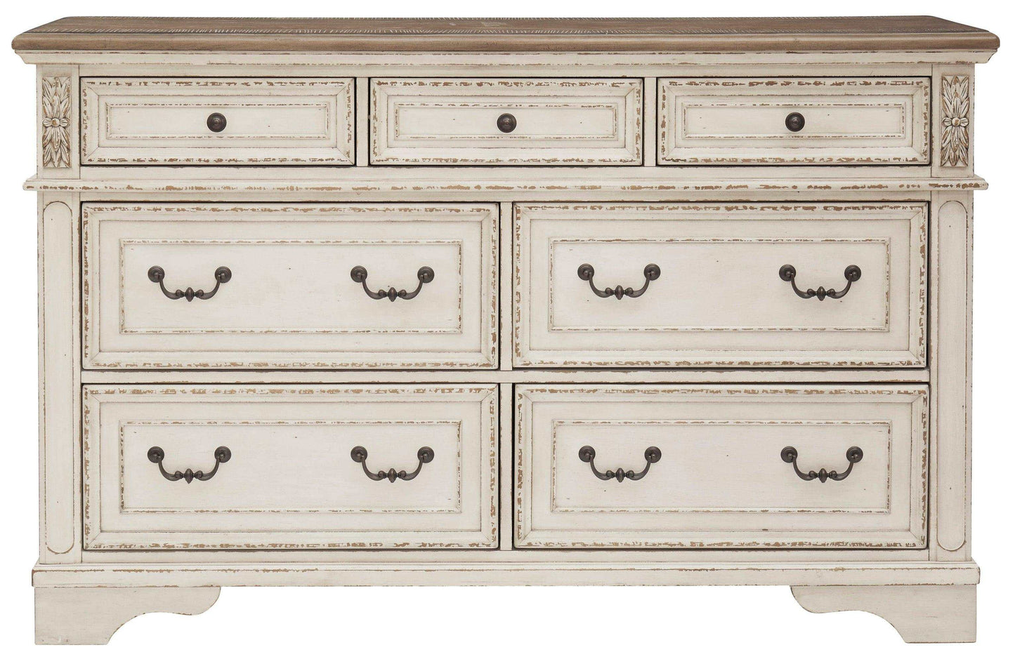 Realyn Dresser w/ 7 Drawer