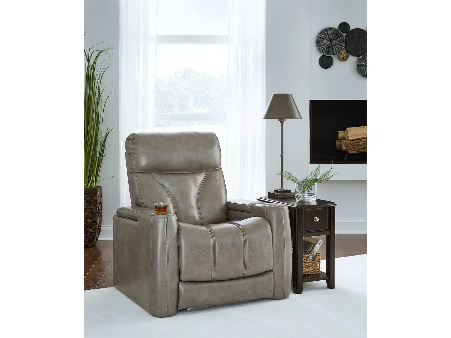 Benndale Gray Power Recliner w/ LED