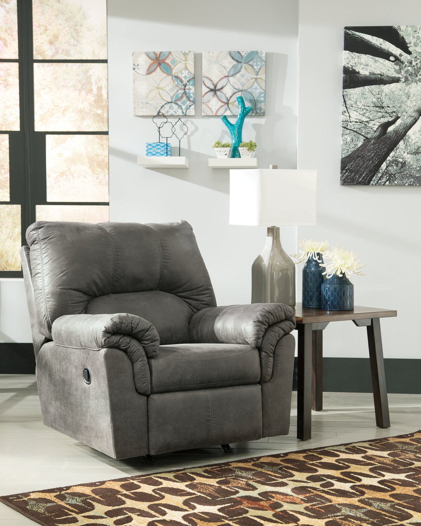 Bladen Gray Sofa and Recliner