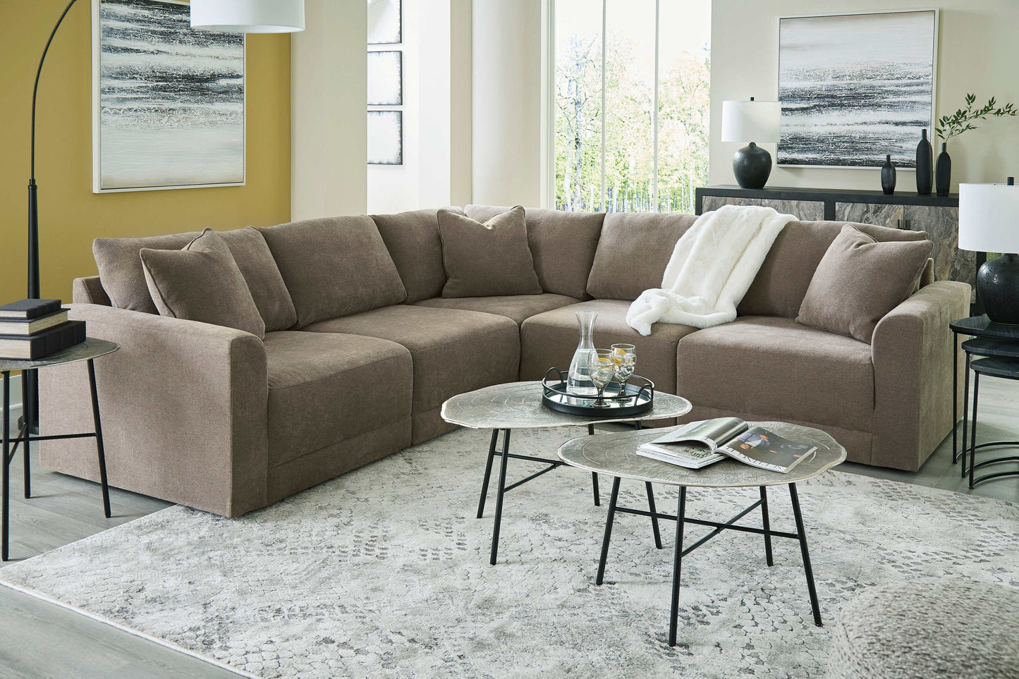 Raeanna Storm Symmetrical Sectional Sofa / 5pc