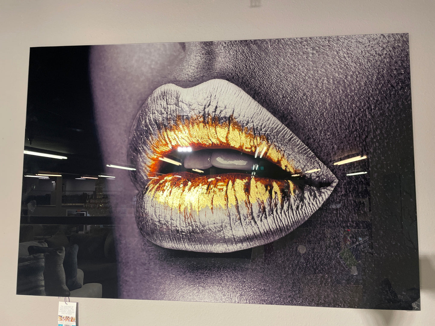 Golden Lips Tempered Glass w / Foil Wall Art