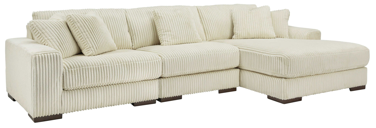 Lindyn Ivory 3pc RAF Chaise Sectional