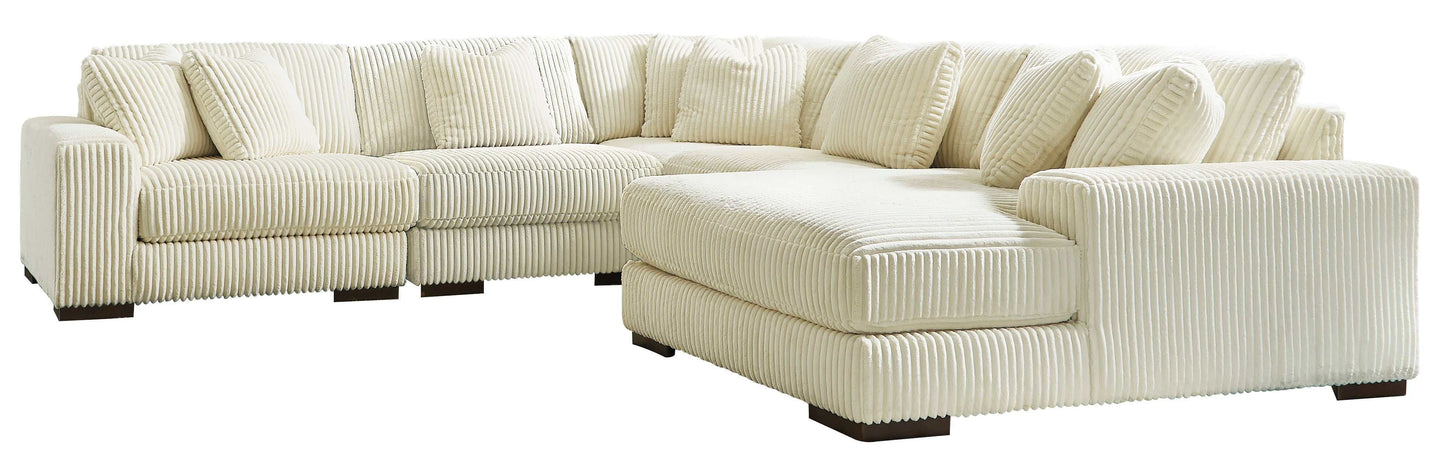 Lindyn Ivory 5pc RAF Chaise Sectional