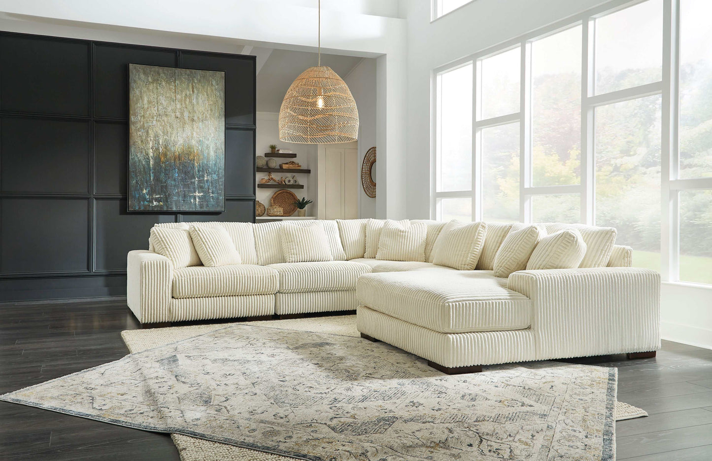 Lindyn Ivory 5pc RAF Chaise Sectional