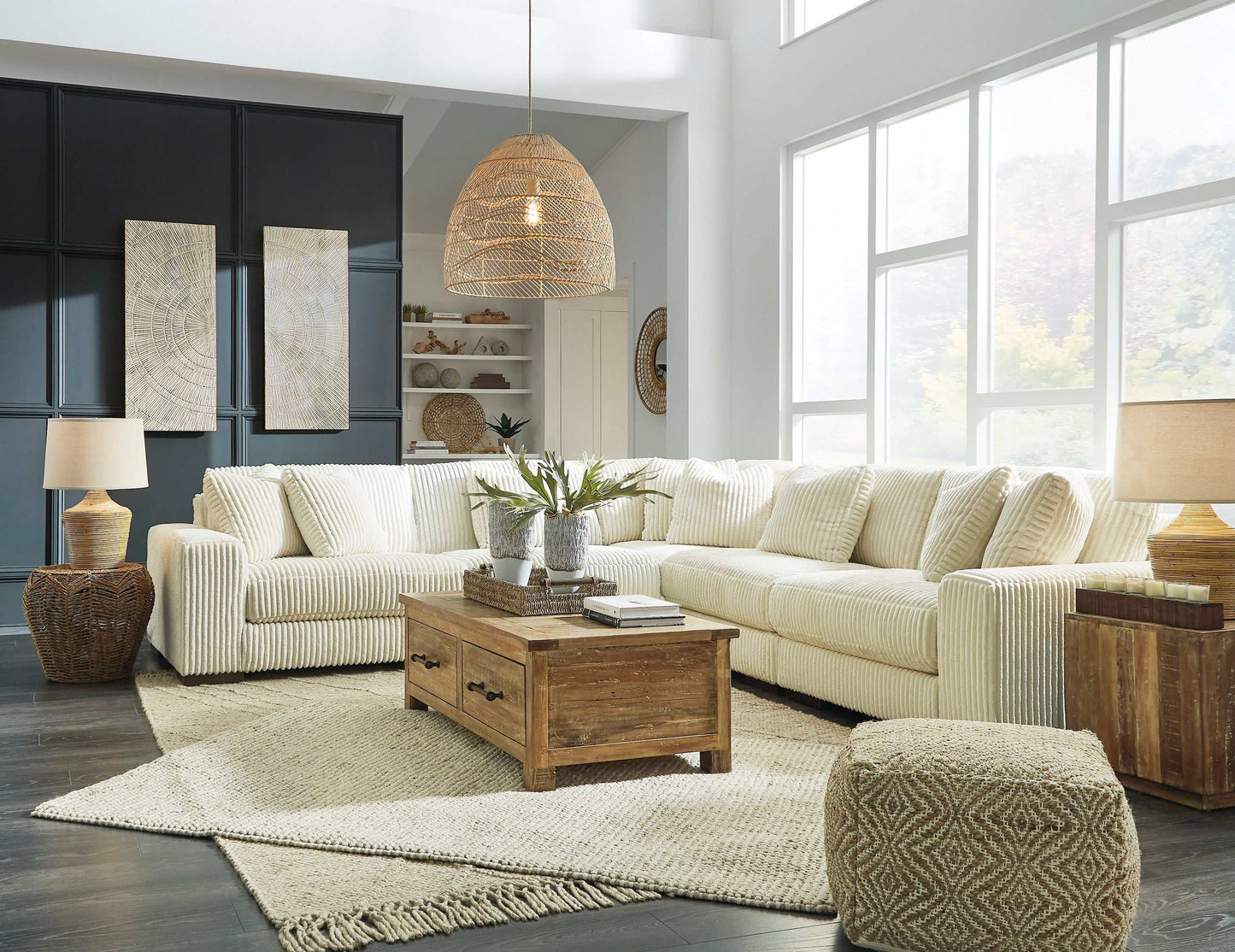 Lindyn Ivory 5pc Symmetrical Sectional