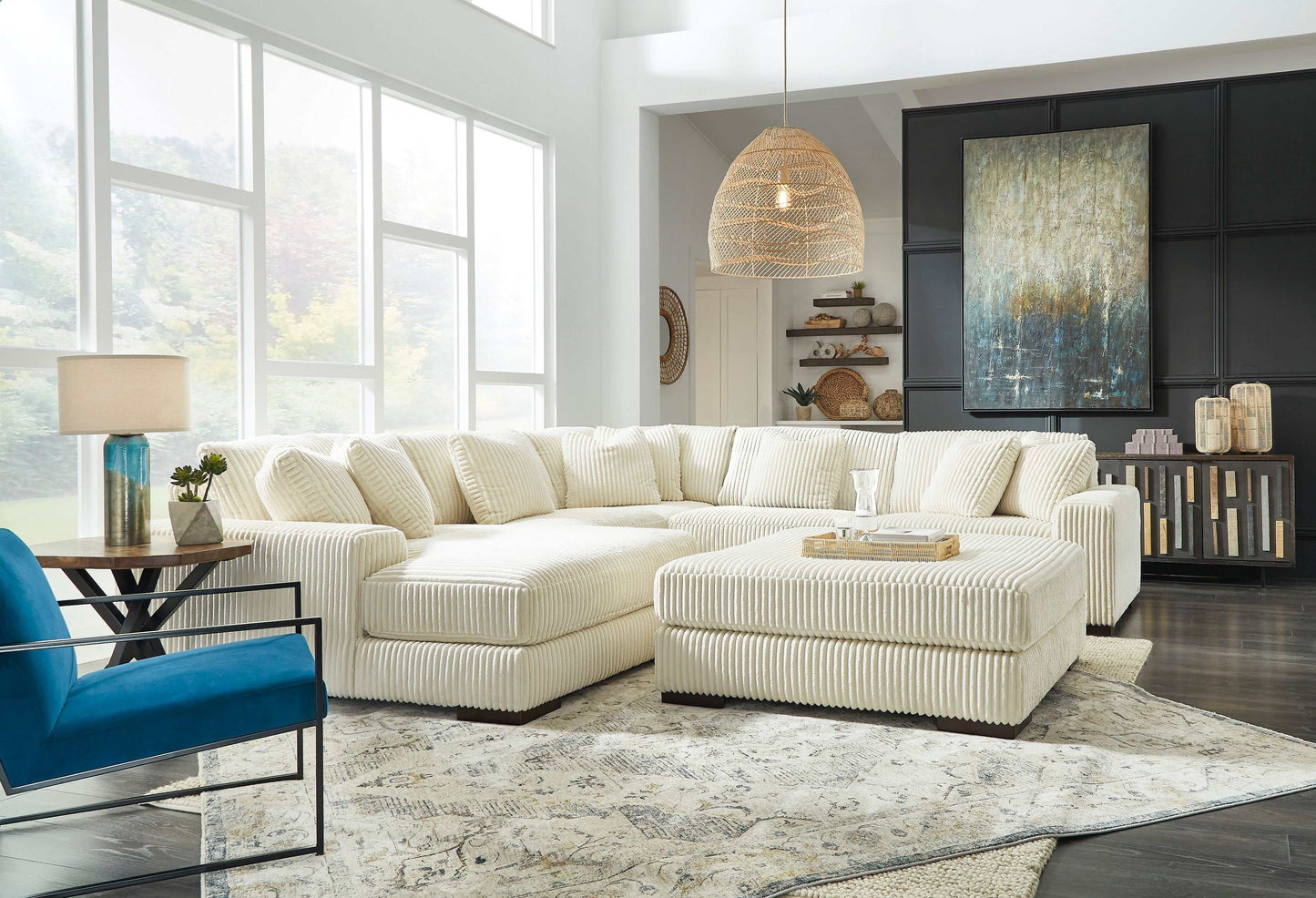 Lindyn Ivory 5pc LAF Chaise Sectional