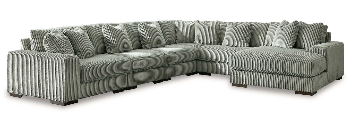 Lindyn Fog 6pc RAF Chaise Sectional