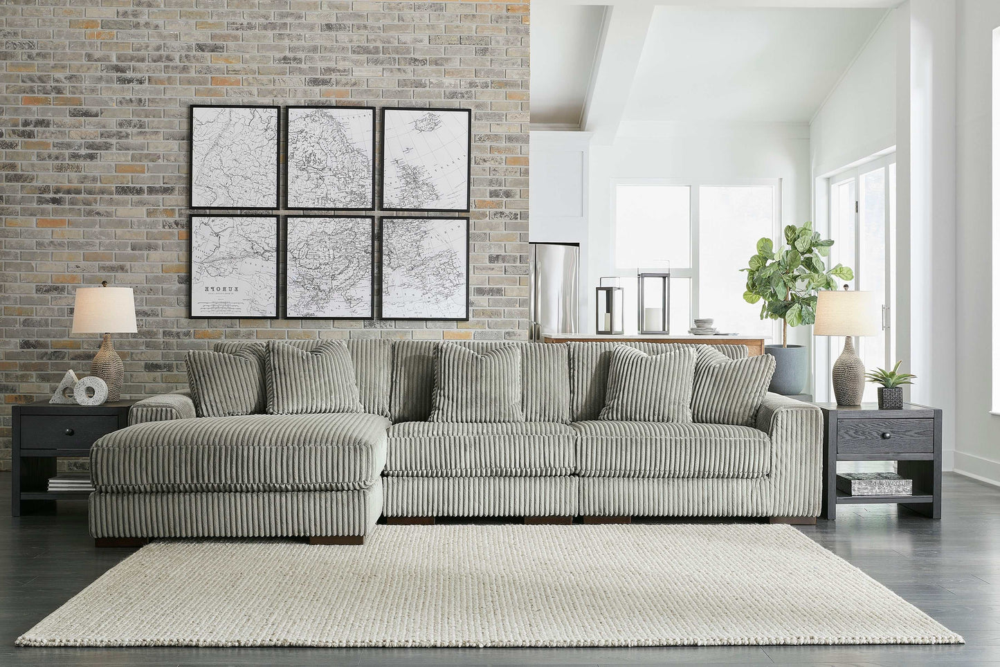 Lindyn Fog 3pc LAF Chaise Sectional