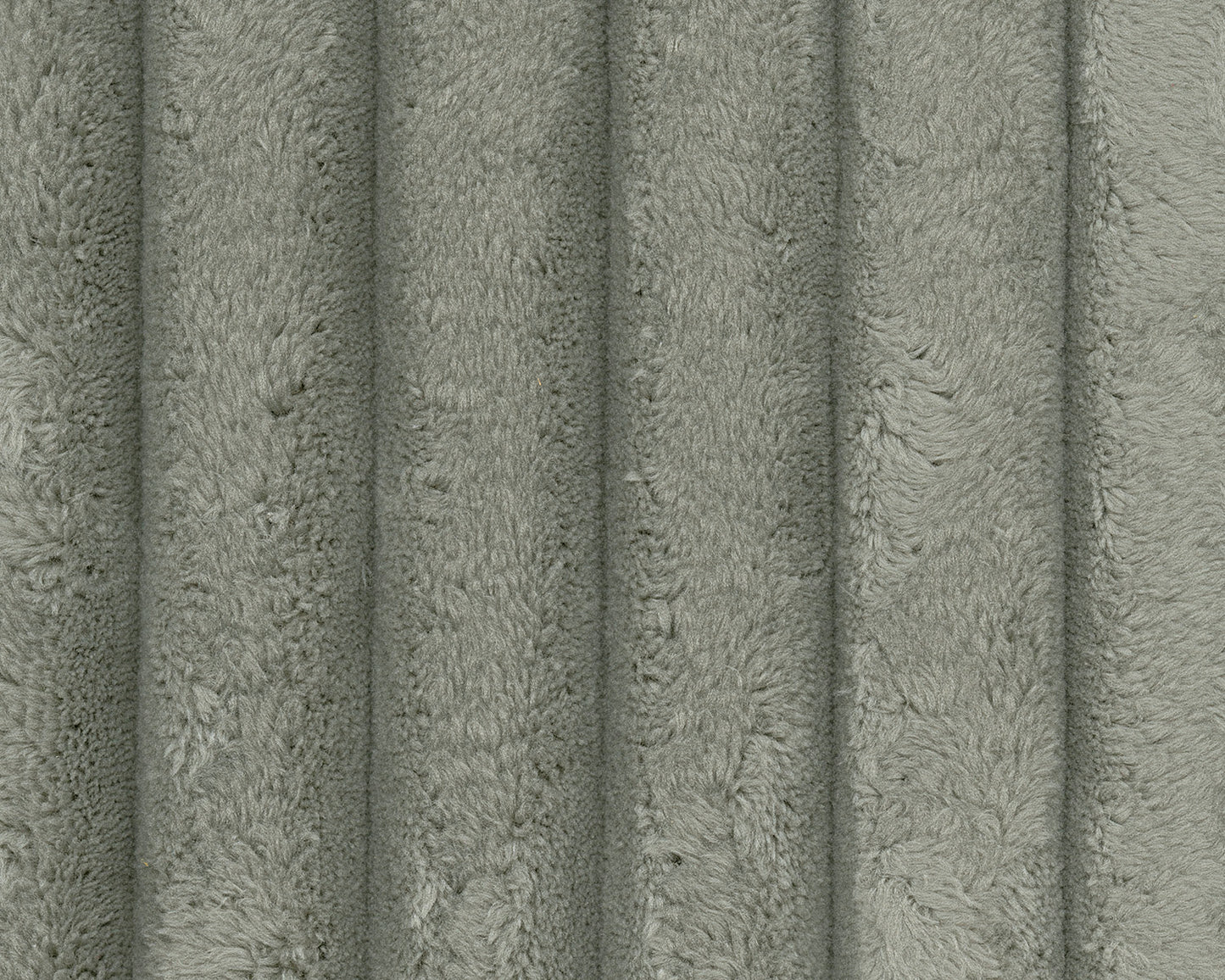 Lindyn Fog Chaise w/ 2 Cup Holders & USB Charging Port - Ornate Home