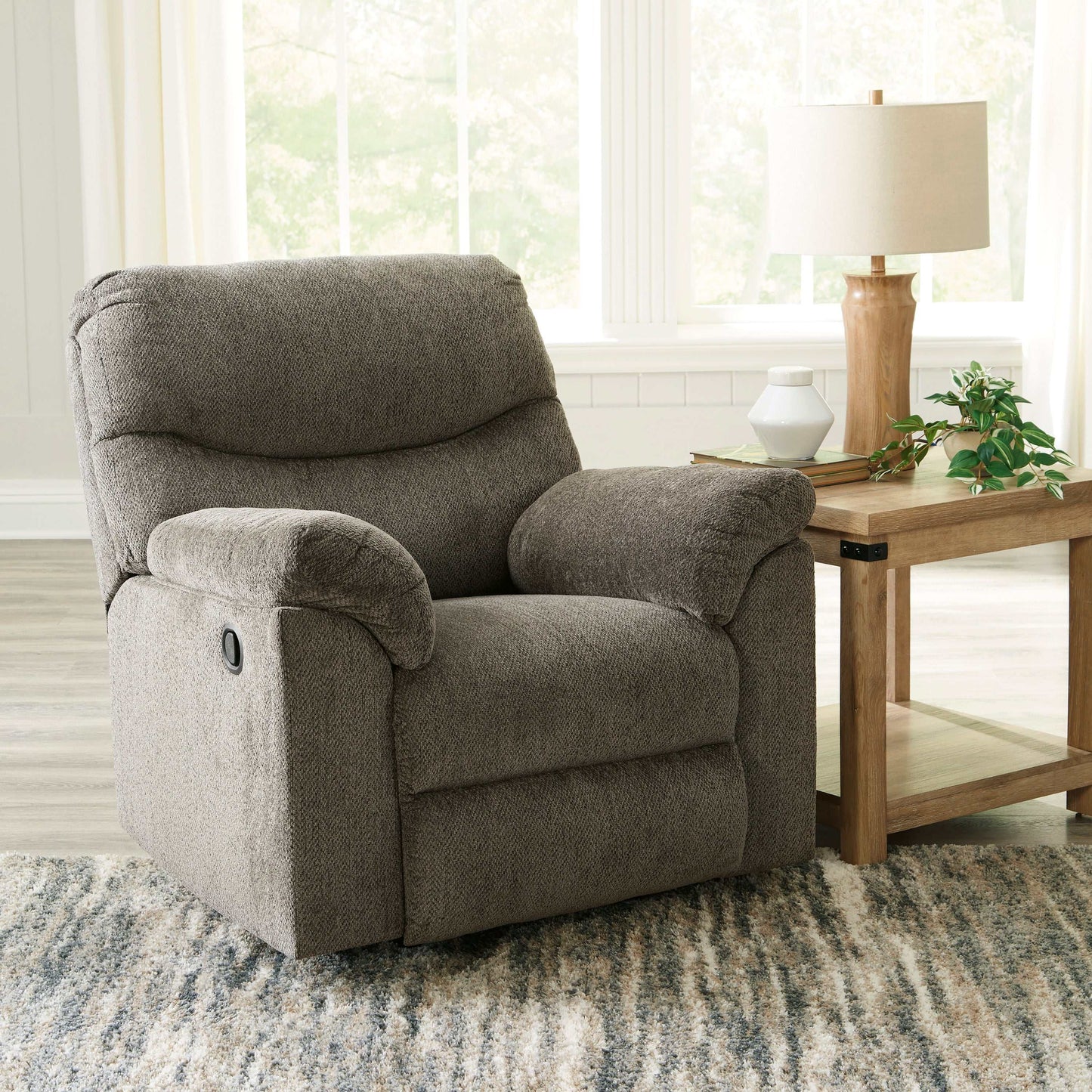 Alphons Manual Rocker Recliner