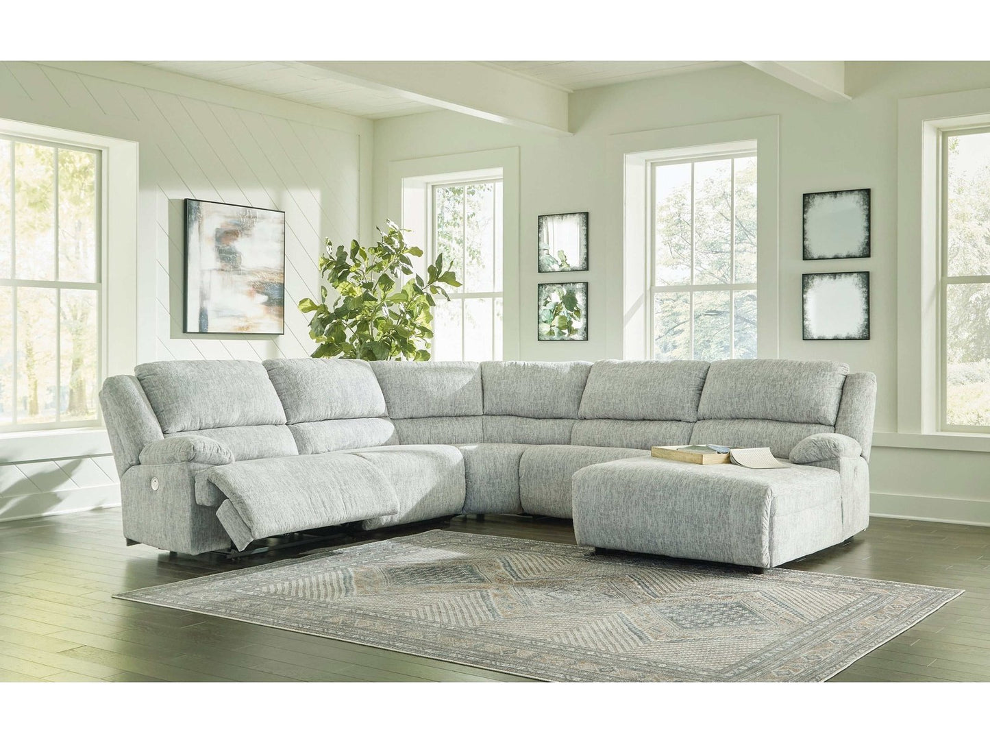 McClelland Gray 5pcs Power Reclining Sectional w/ RAF Chaise