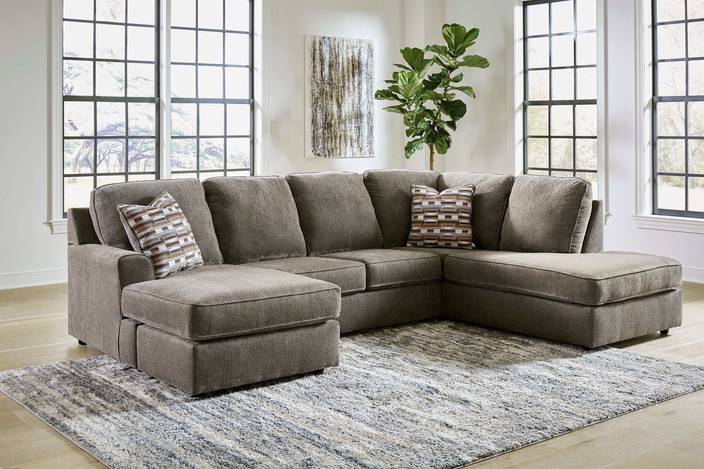 O'Phannon Putty 2pc RAF Corner Chaise Sectional Sofa