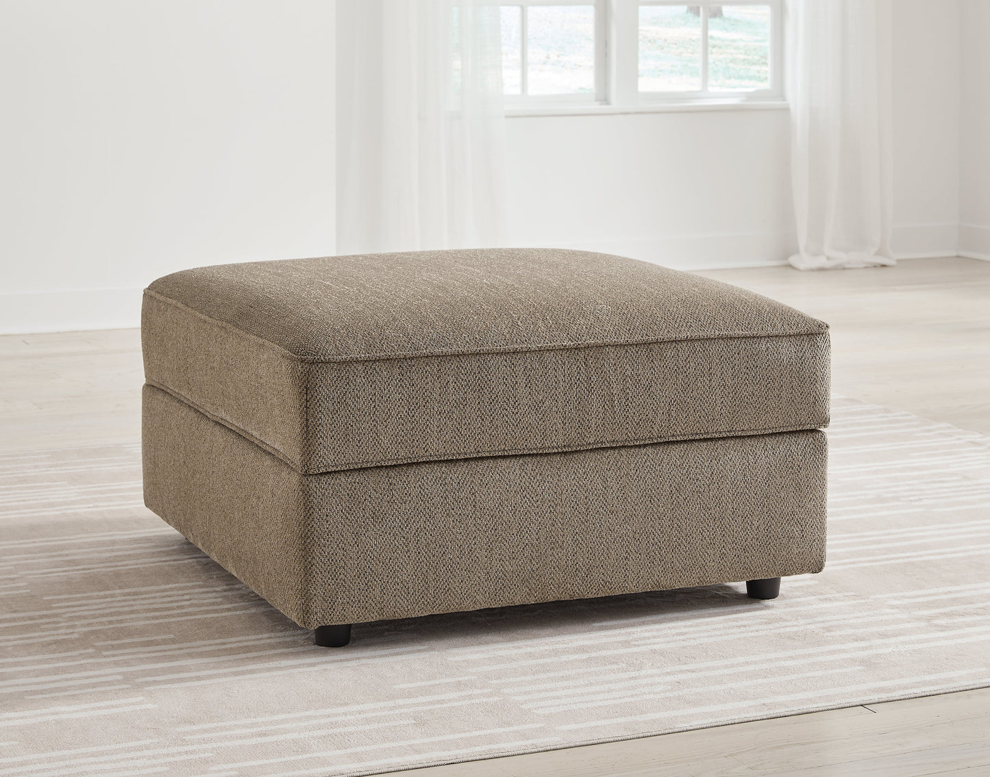 O'Phannon Briar Ottoman With Storage