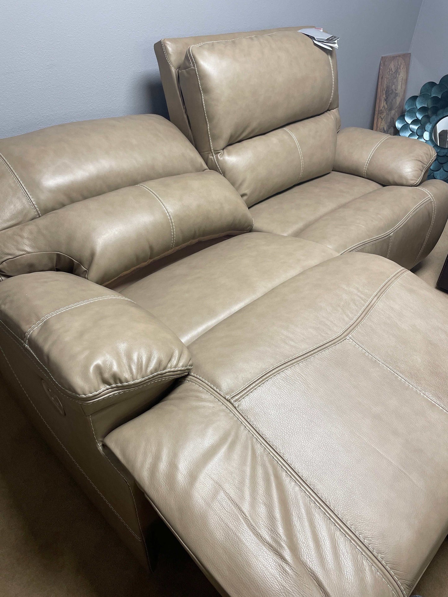 Ricmen Putty Power Reclining Sofa