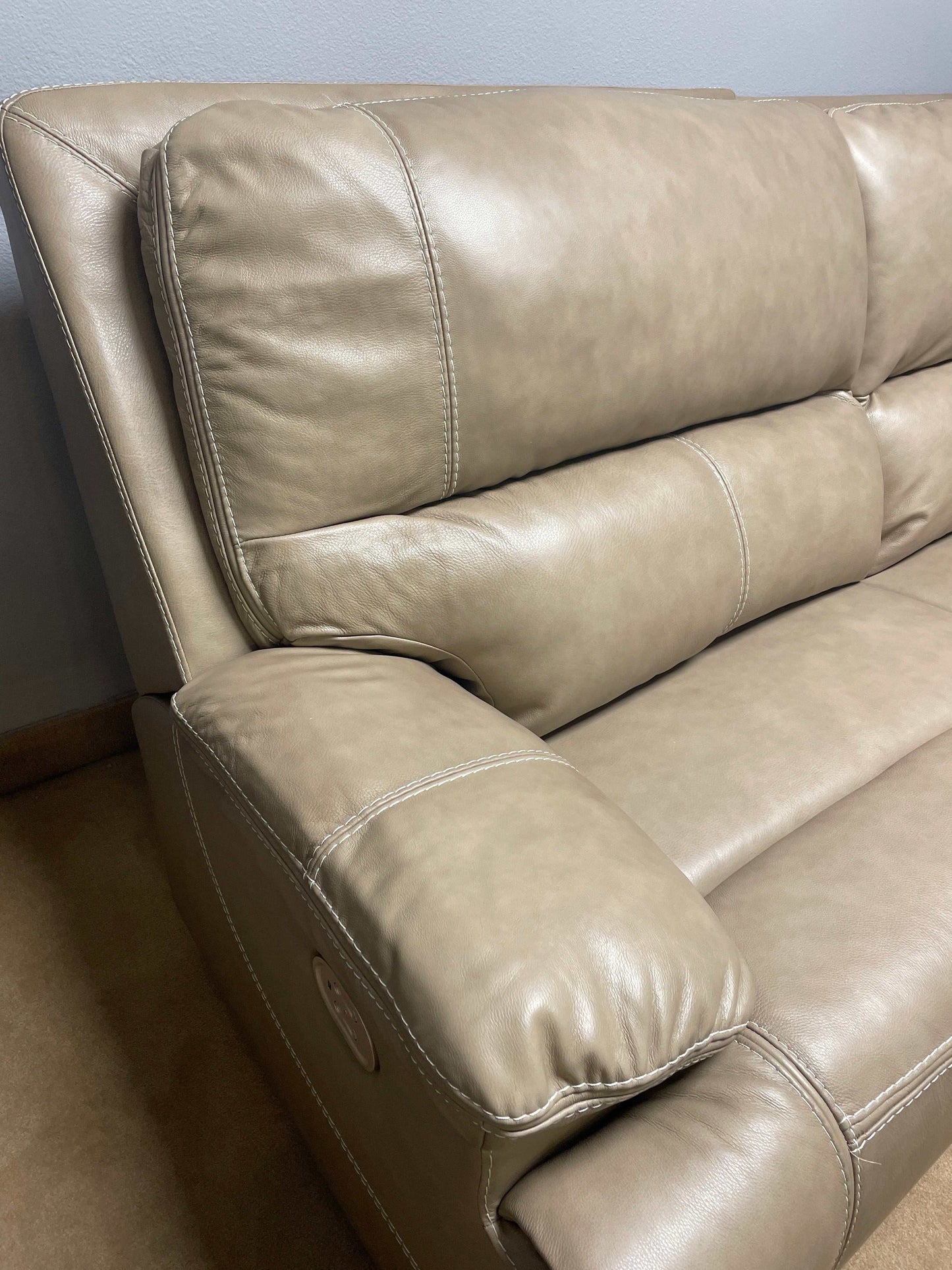 Ricmen Putty Power Reclining Sofa