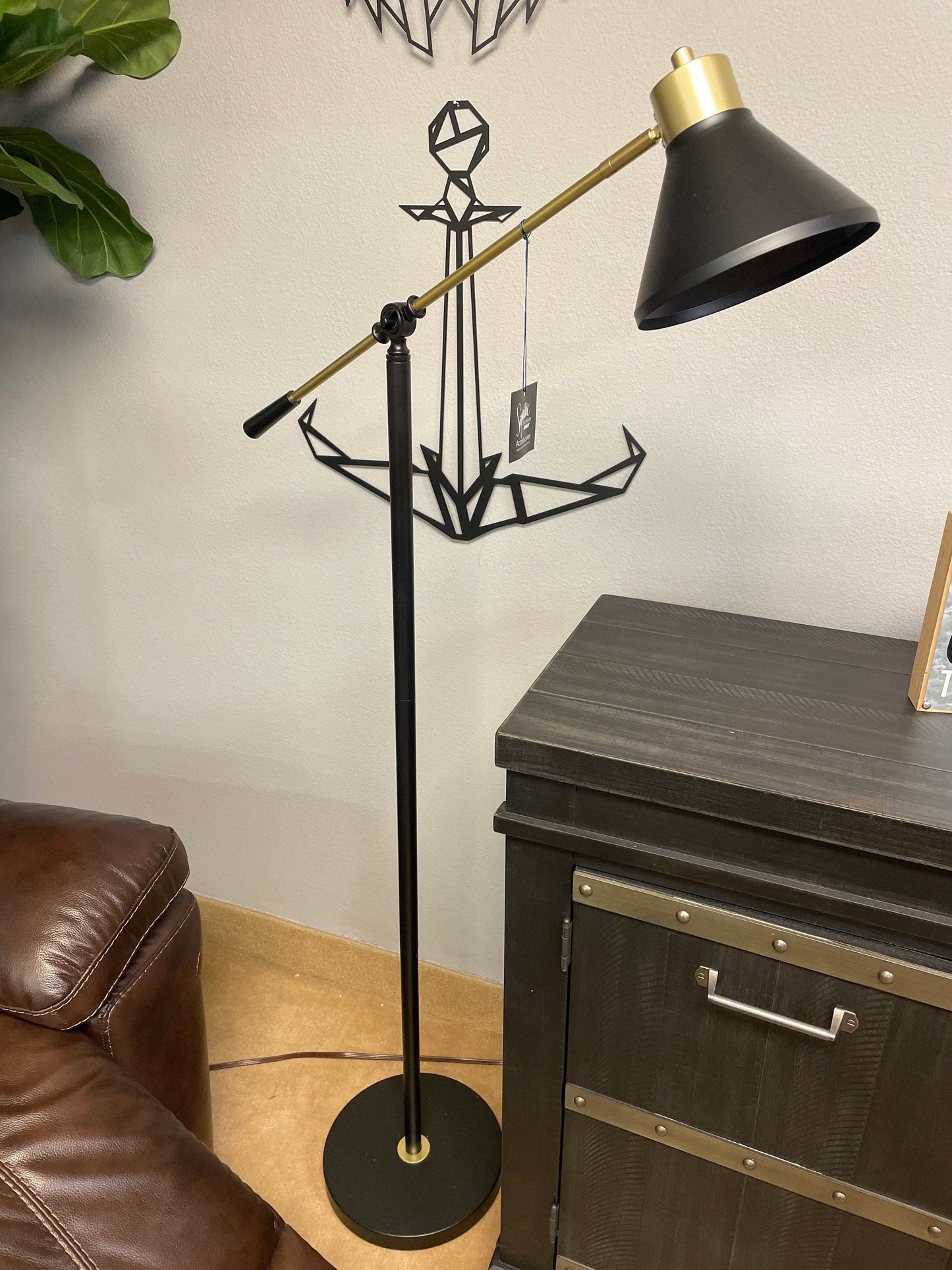 Garville Floor Lamp Black/Gold Finish