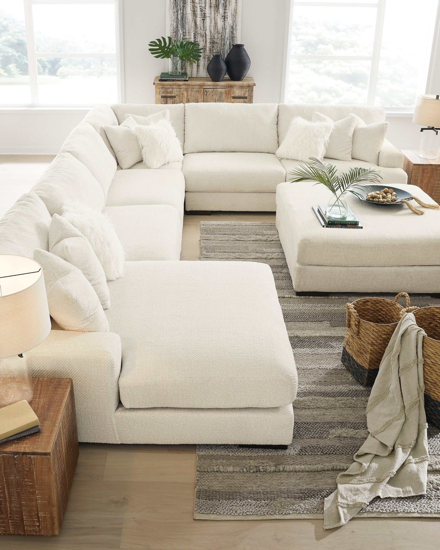 Zada Ivory 5pc LAF Chaise Sectional