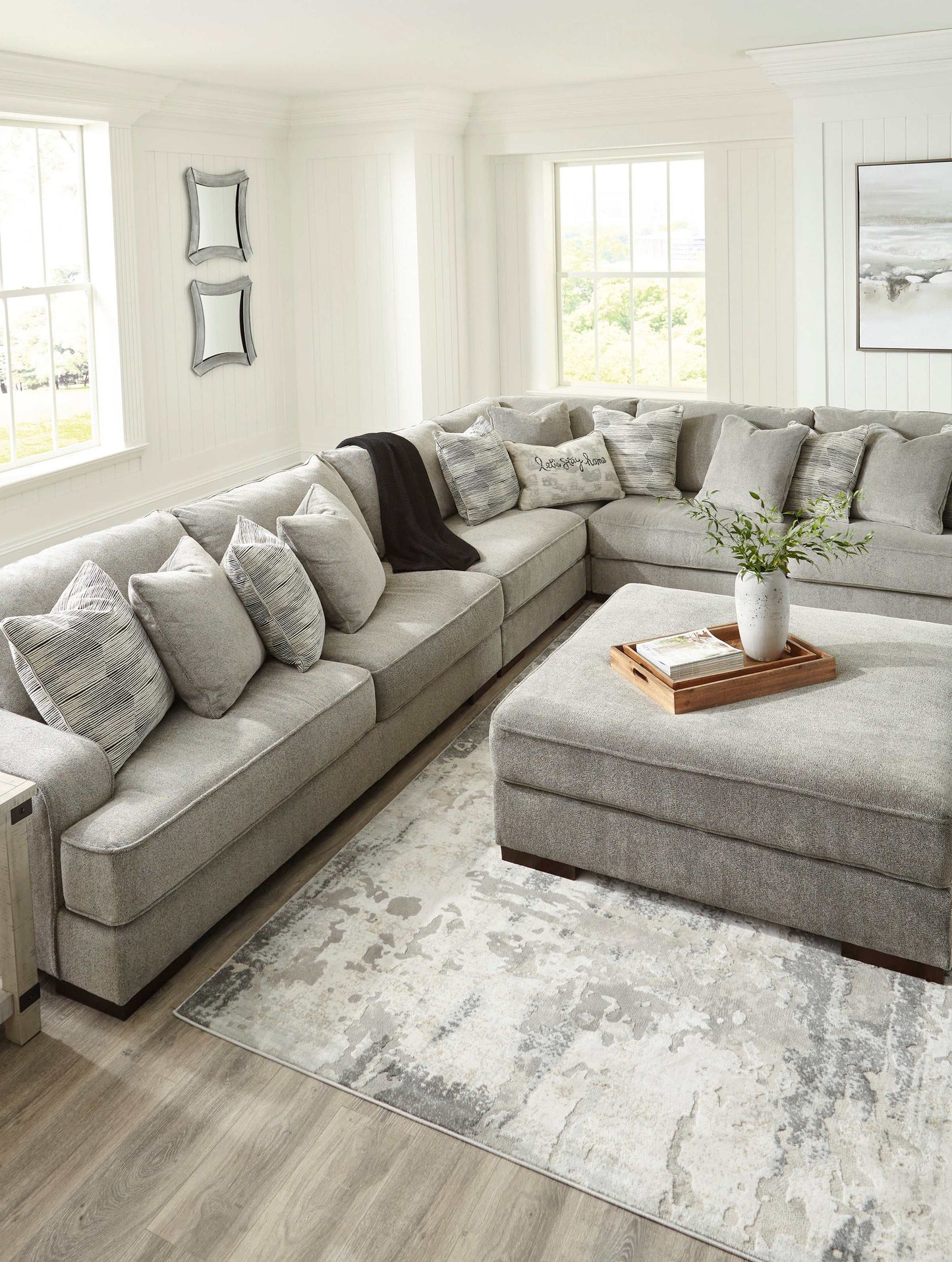 Bayless Smoke 4pc Sectional