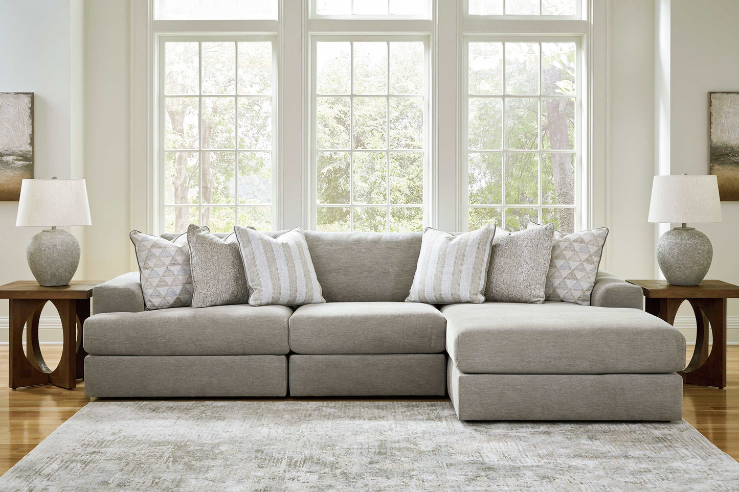 Avaliyah Ash Gray Chenille 3pc RAF Chaise Sectional