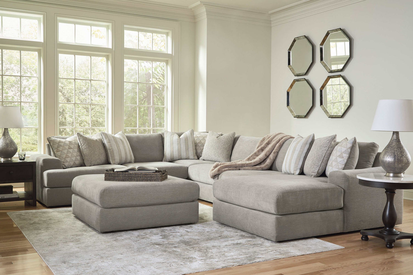 Avaliyah Ash Gray Chenille 6pc RAF Chaise Sectional