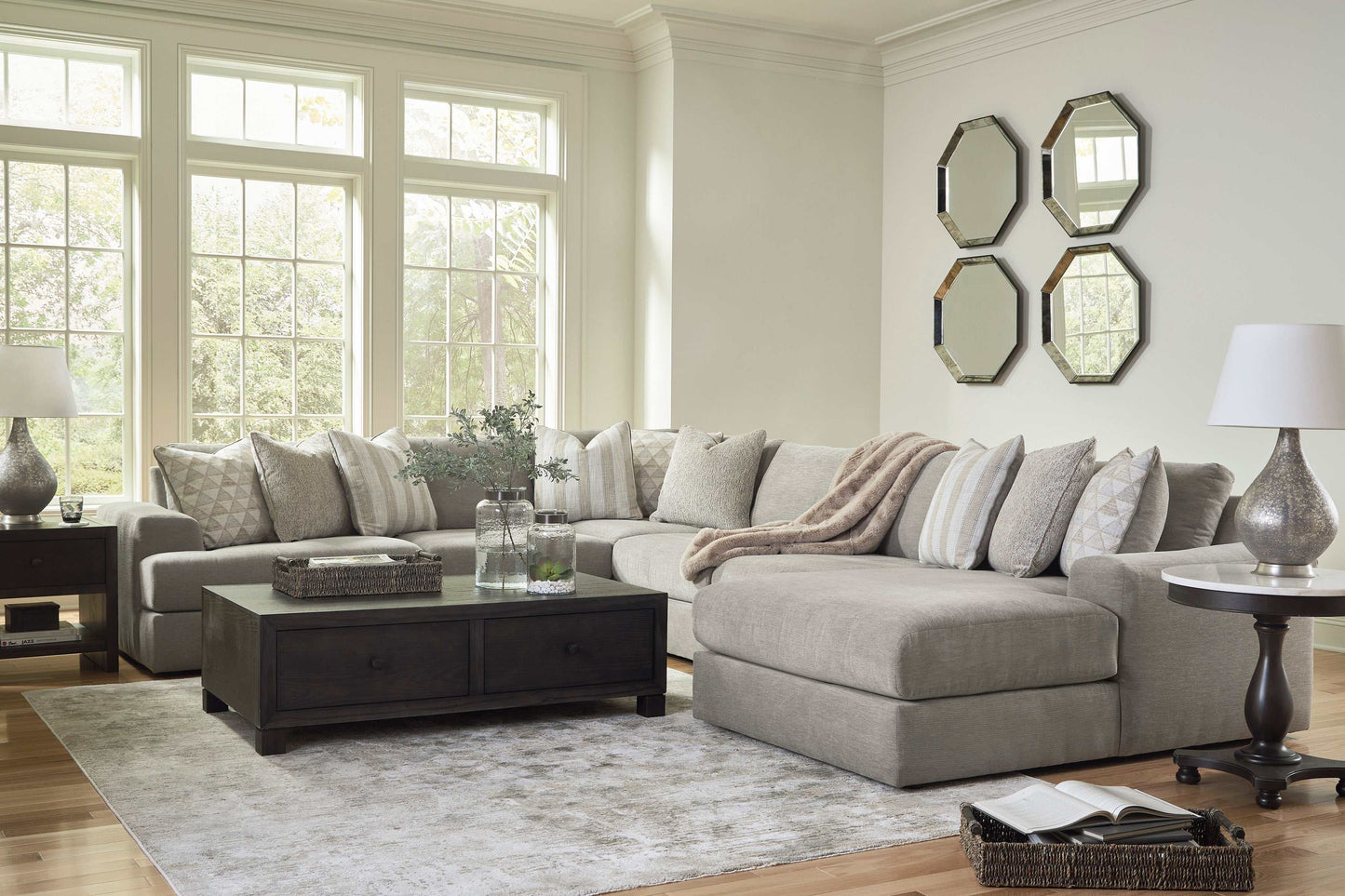 Avaliyah Ash Gray Chenille 6pc RAF Chaise Sectional