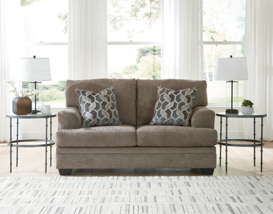 Stonemeade Nutmeg Loveseat