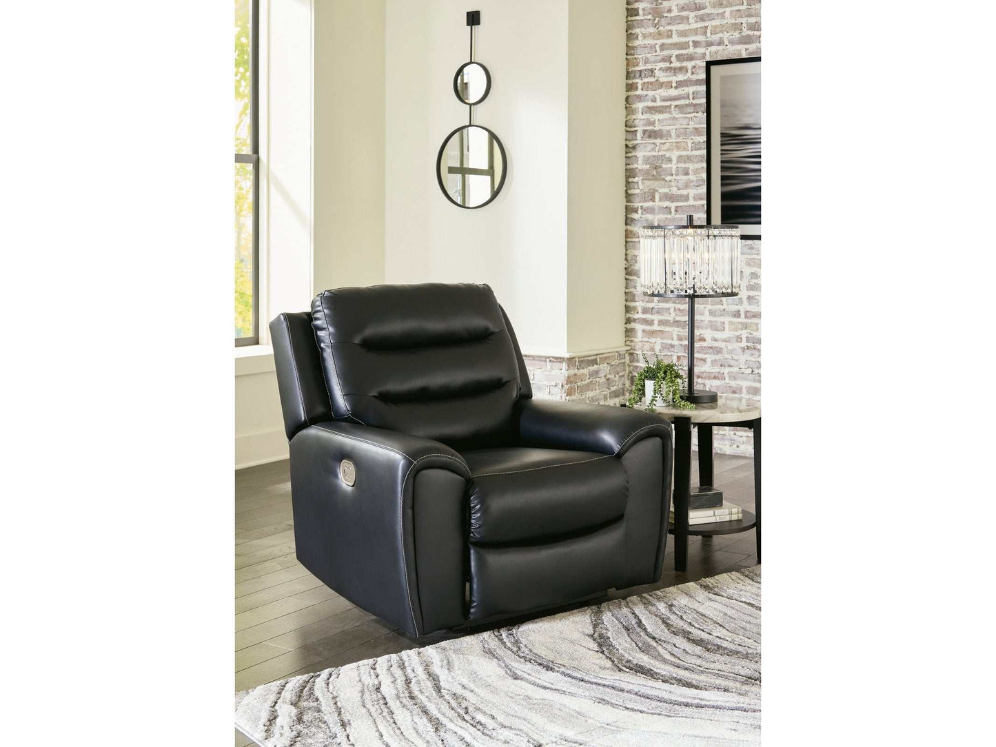 Warlin Black Power Recliner