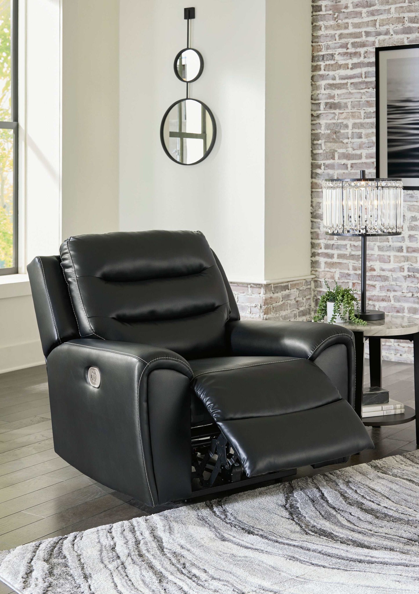 Warlin Black Power Recliner